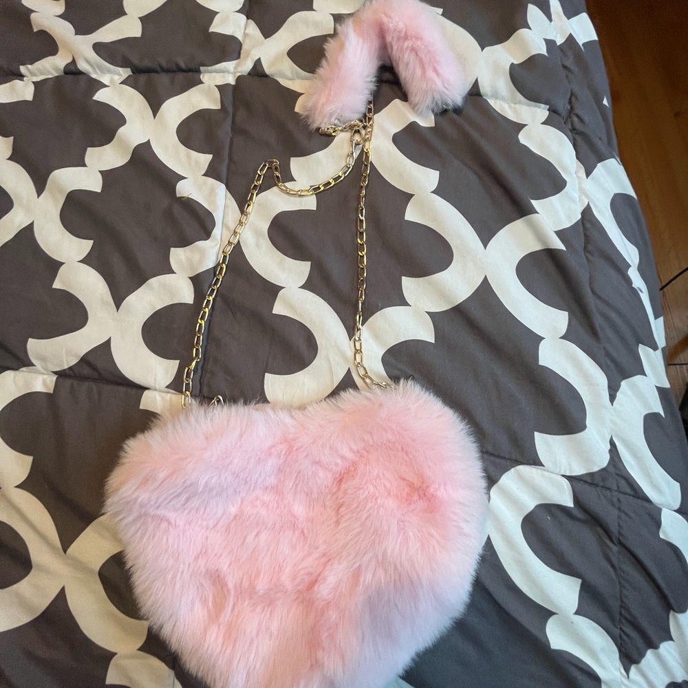 Faux Fur Pink Shoulder Purse gold chain and zipper closure accents 9x7 …